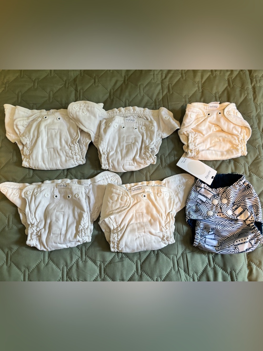 Essembly cloth diapers and covers bundle, size 1